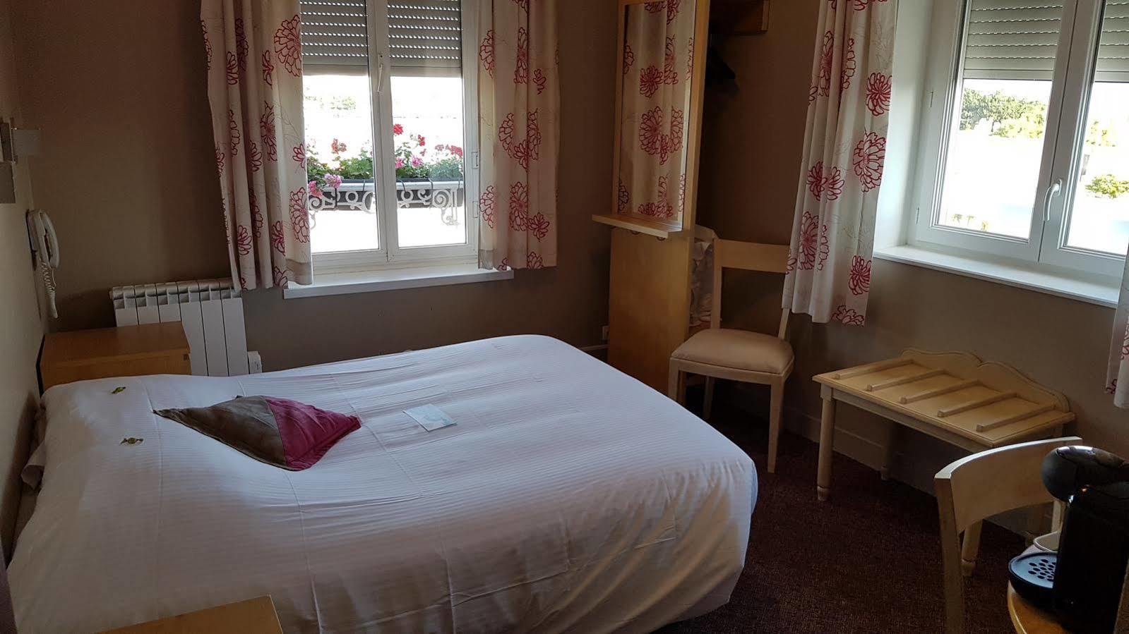 Hotel De Paris Courseulles-sur-Mer Ngoại thất bức ảnh